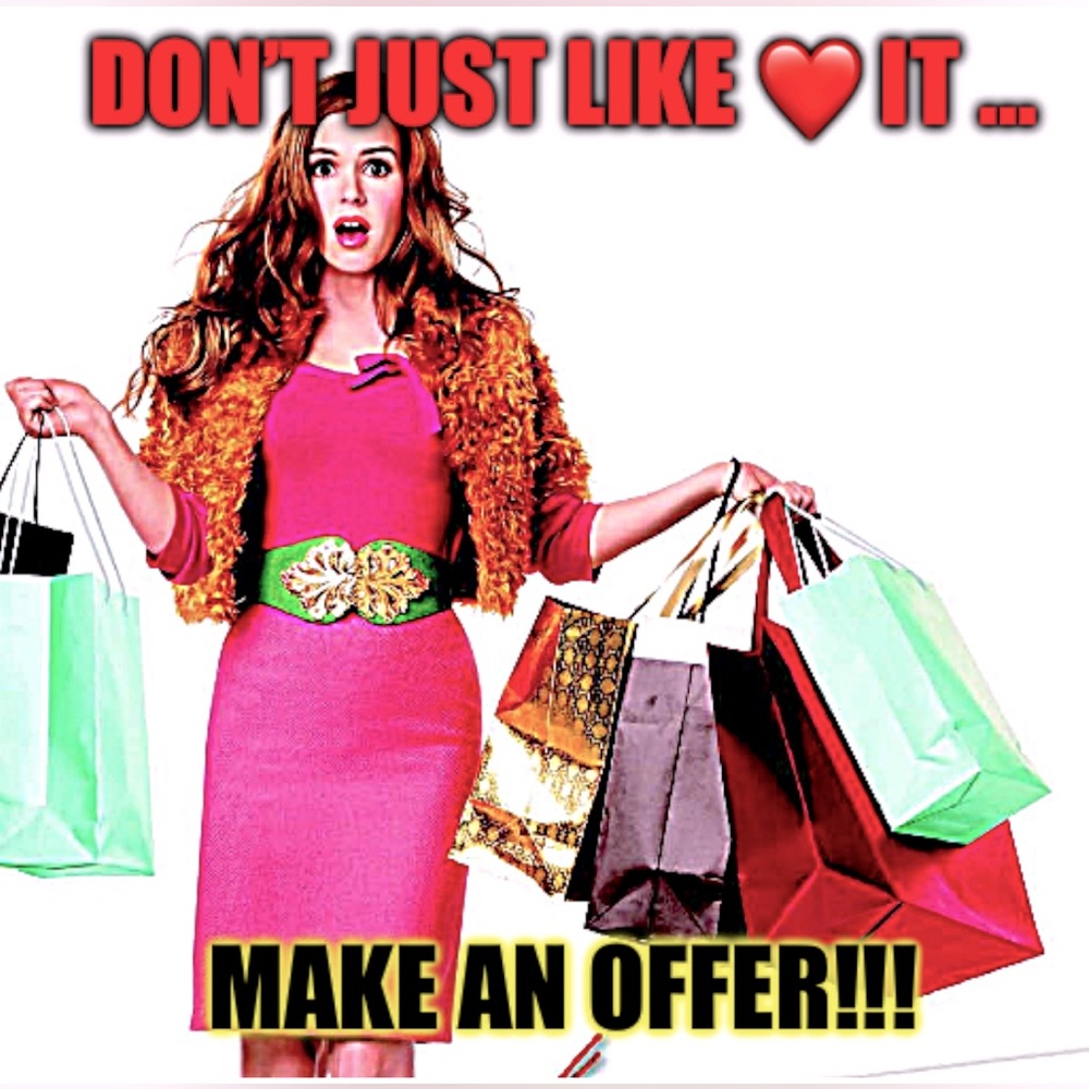 MAKE AN OFFER!!! ❤️❤️❤️❤️